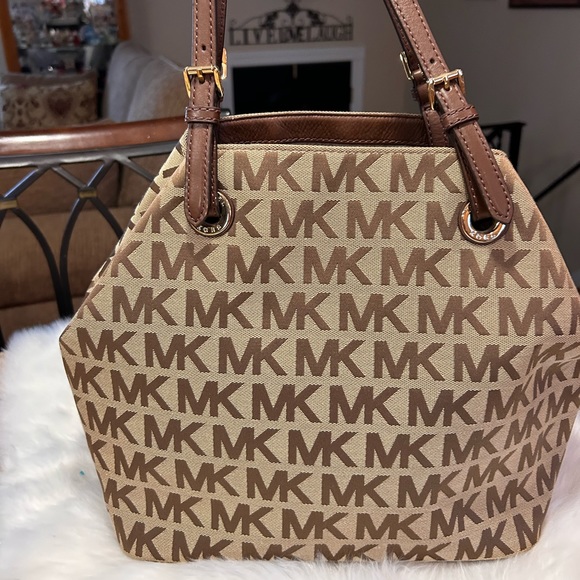 Michael Kors Shoulder Bag EC - Picture 3 of 6